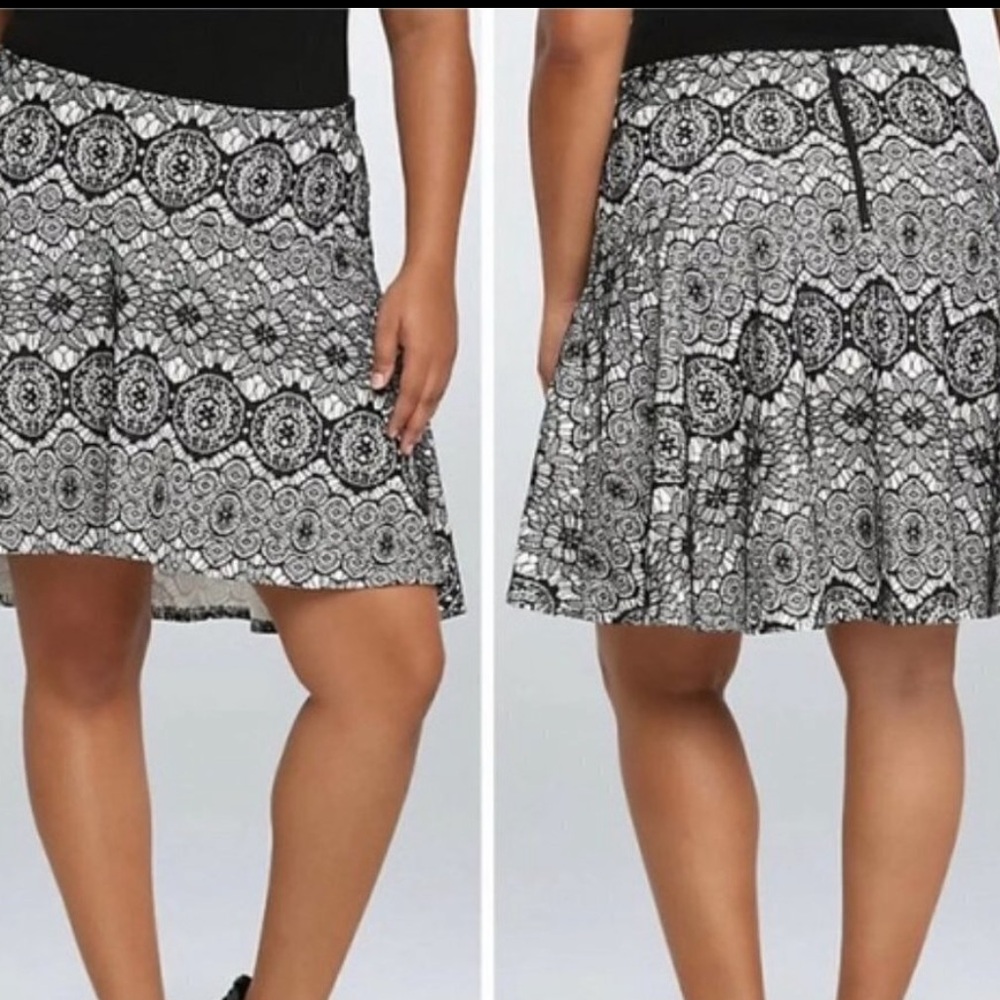 Torrid Black and White Lace Hi Lo Skirt